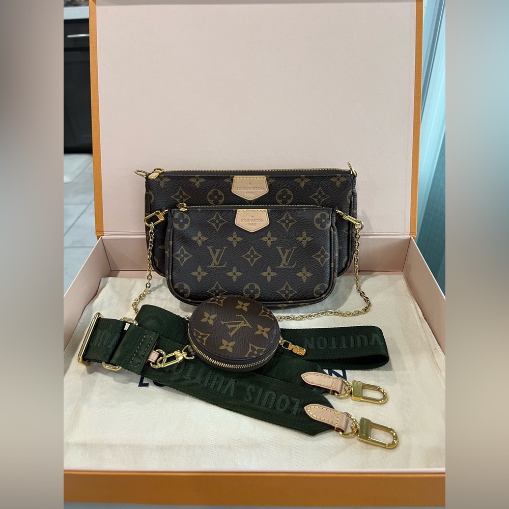 ❌❌SOLD❌❌

Louis Vuitton Multi Pochette (khaki)